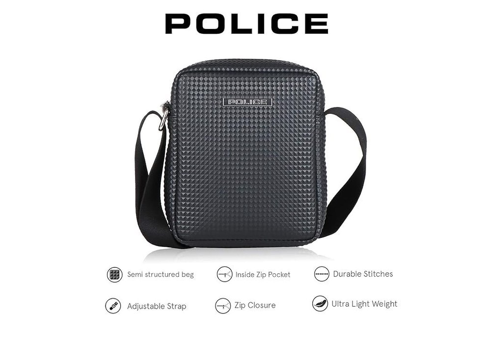 Pyramid Small Cross Body Blk